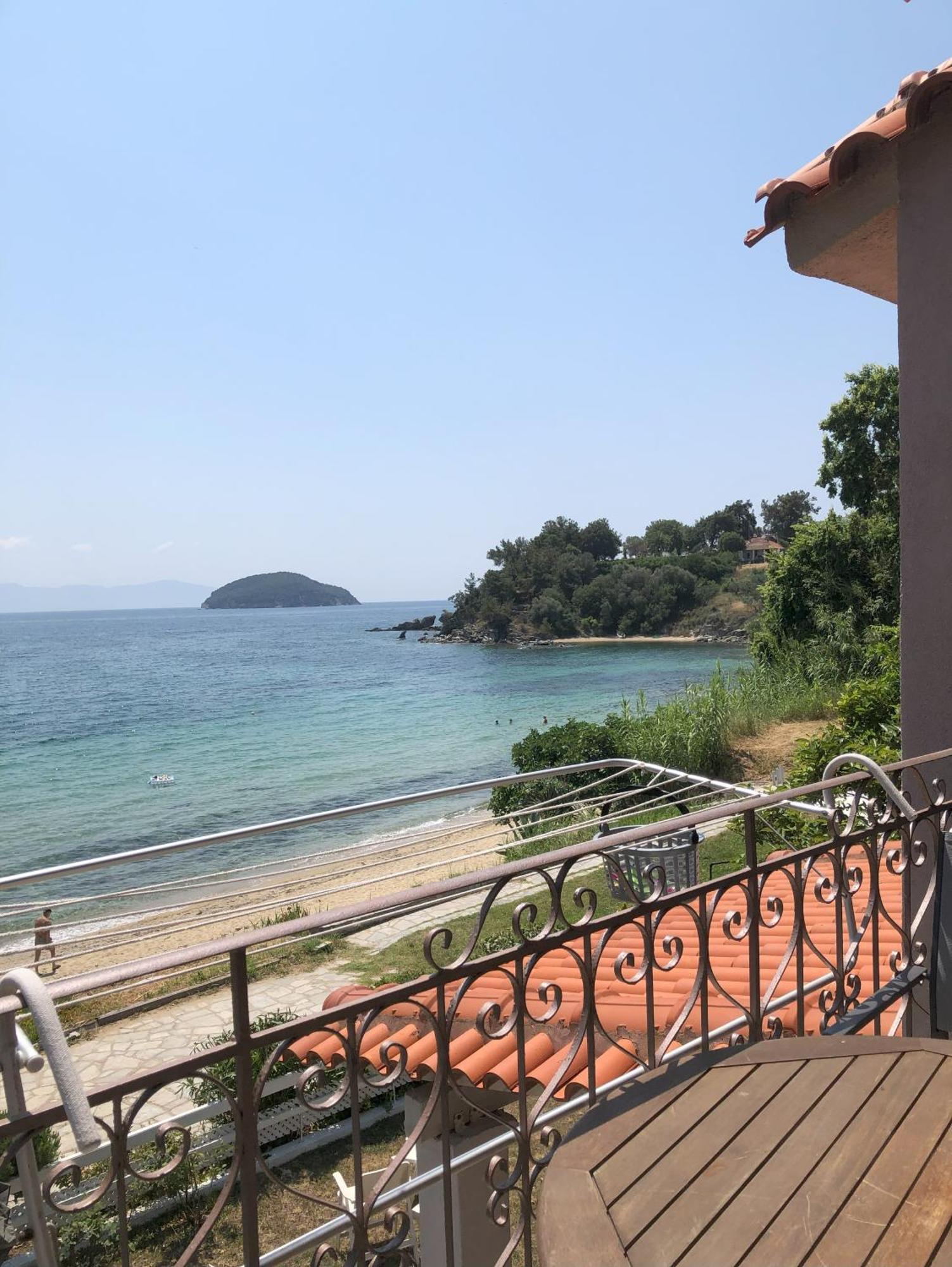 Palio Beach House Palaiontsiflikion Exterior photo
